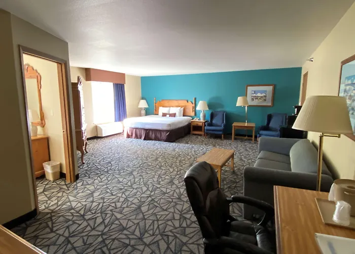 Western & Hotel 3*