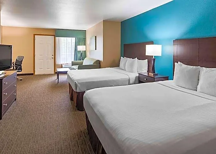 Western & Hotel